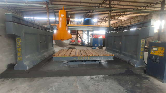 marble cutting machine